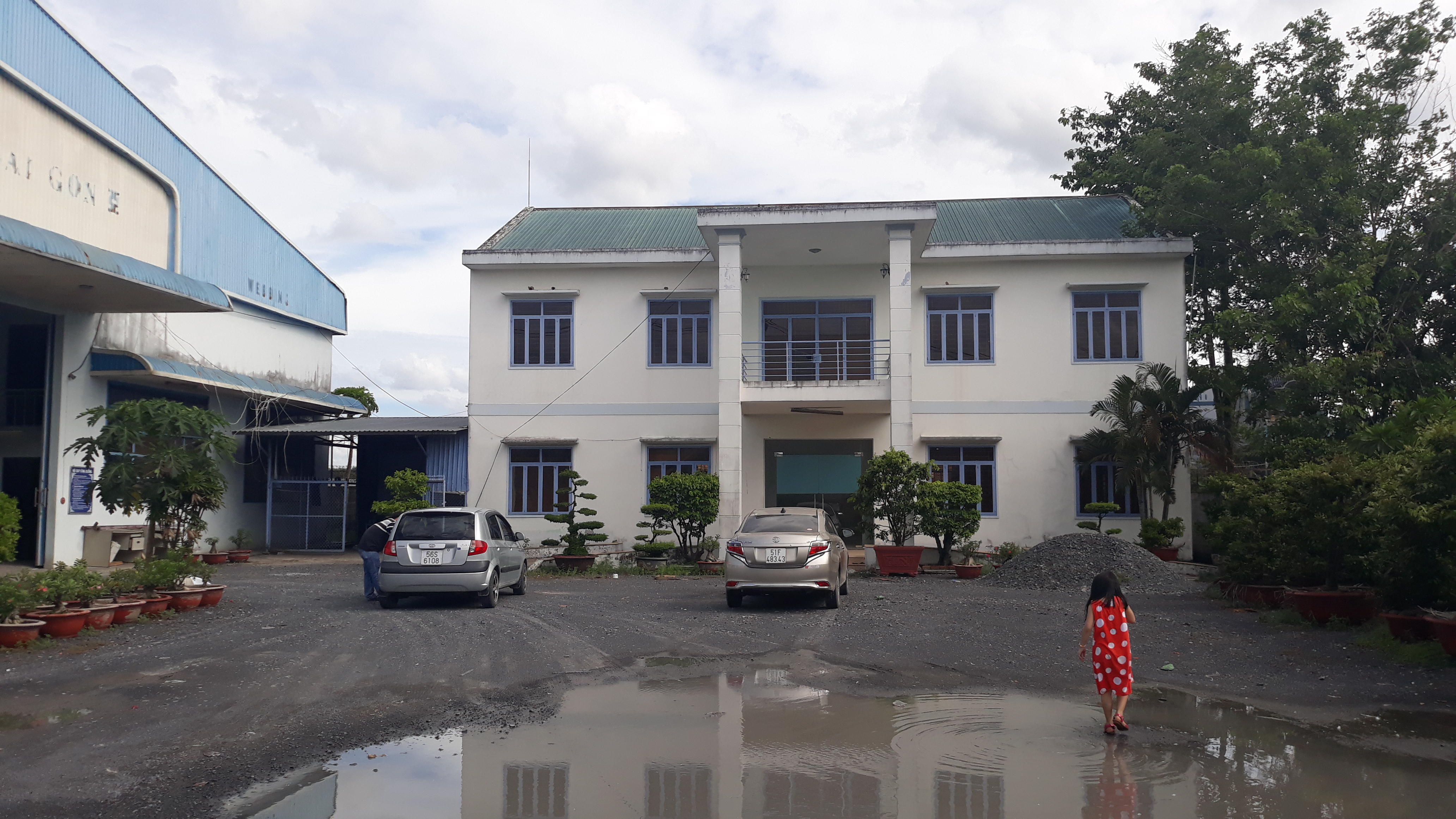 CHO THUÊ NHÀ XƯỞNG HÓC MÔN. -