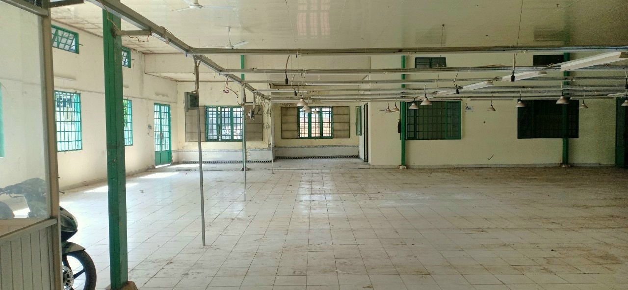 CHO THUÊ NHÀ XƯỞNG HÓC MÔN. -