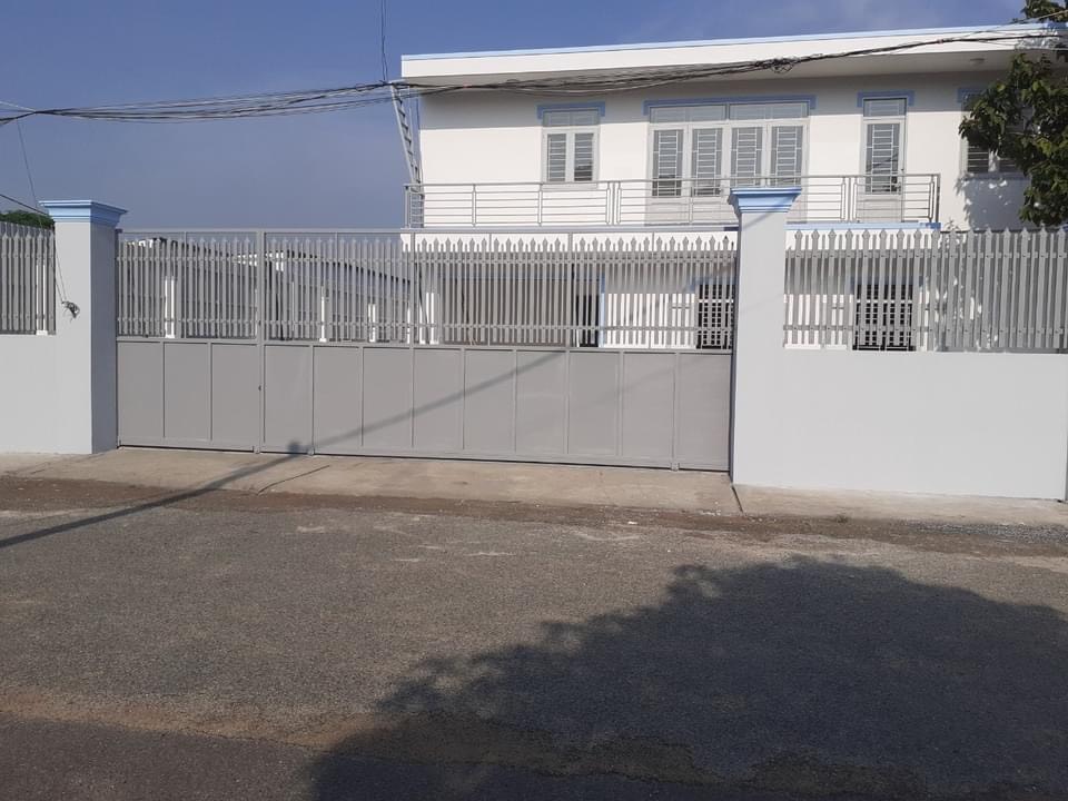 CHO THUÊ NHÀ XƯỞNG HÓC MÔN. -