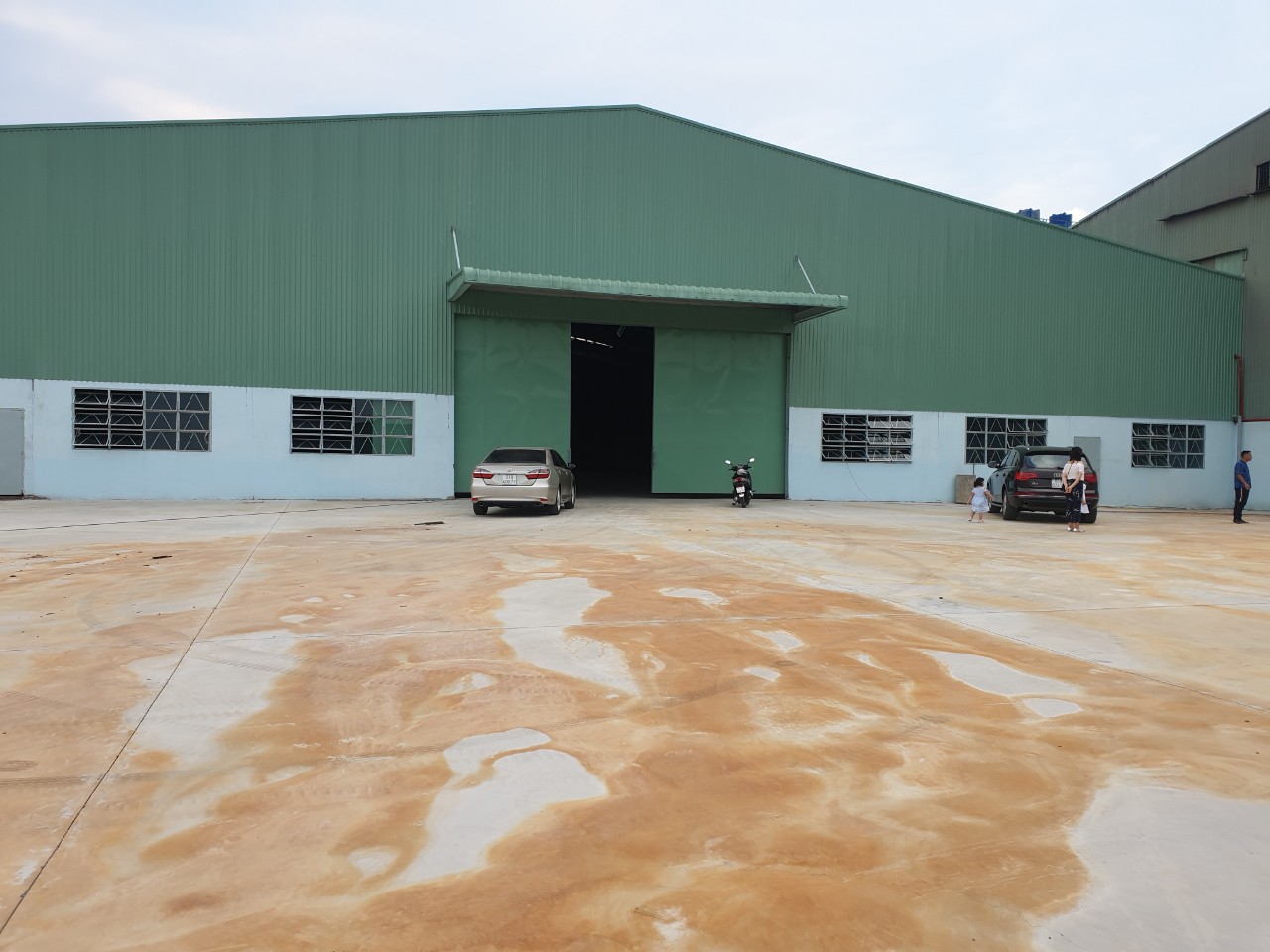 CHO THUÊ NHÀ XƯỞNG HÓC MÔN. -