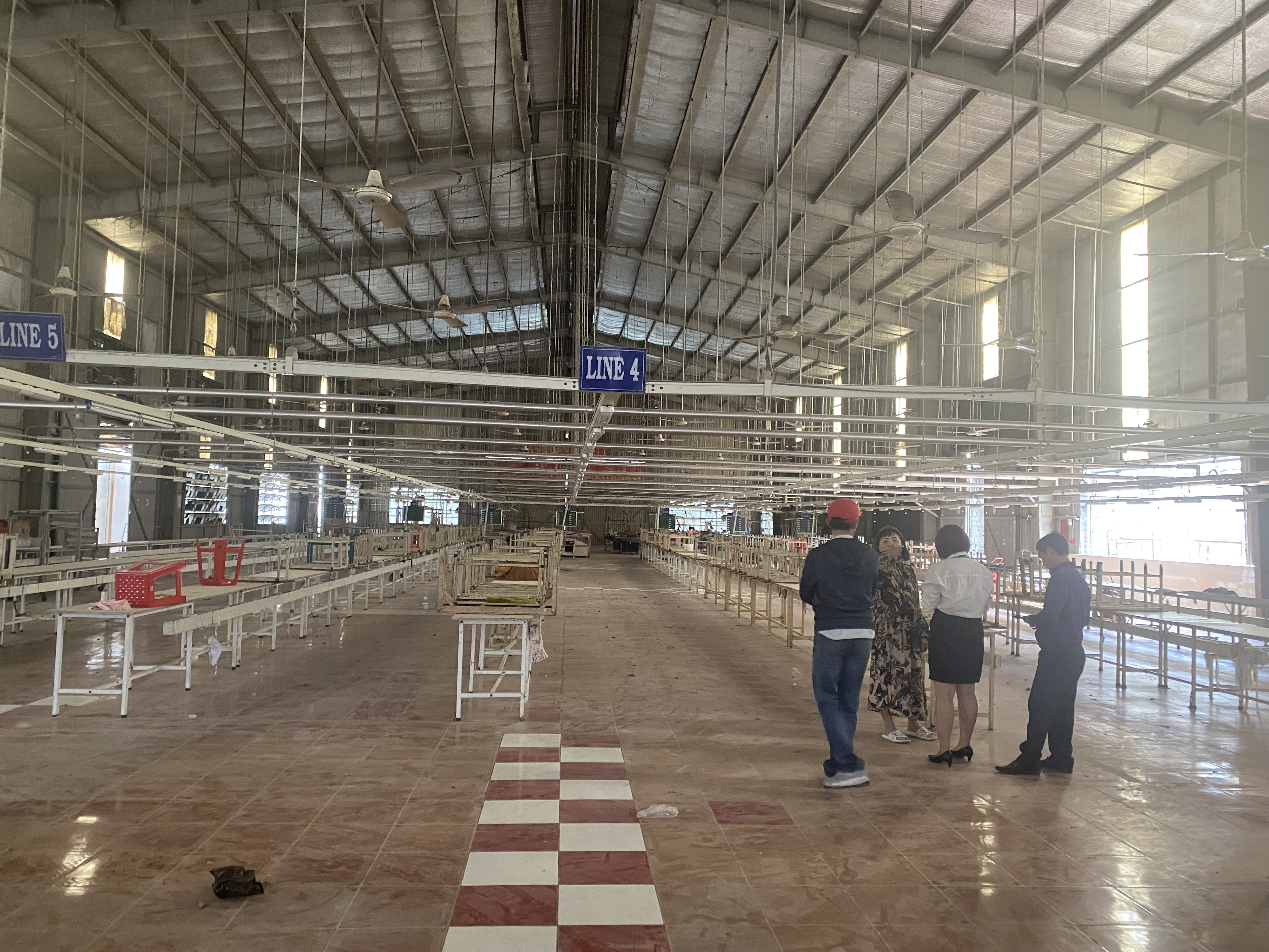 CHO THUÊ NHÀ XƯỞNG HÓC MÔN. -