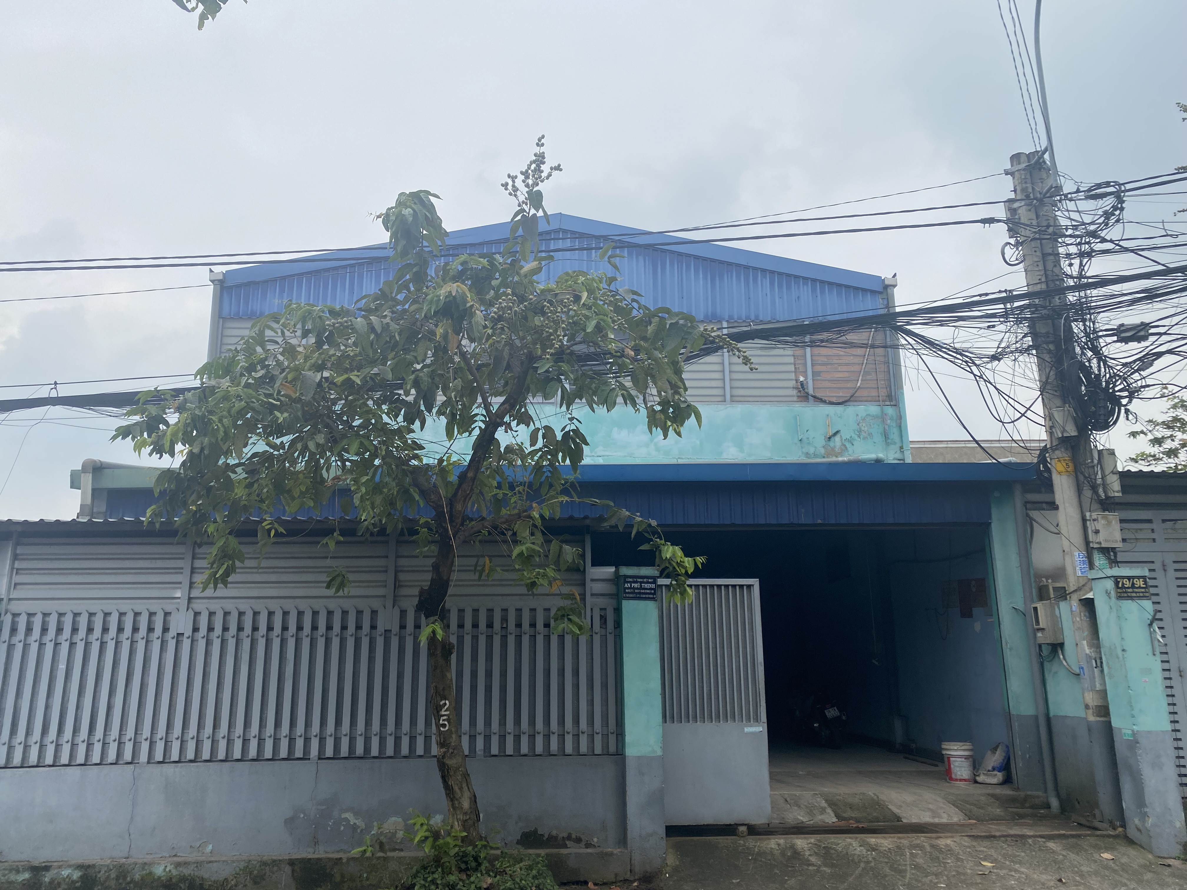 CHO THUÊ NHÀ XƯỞNG HÓC MÔN. -