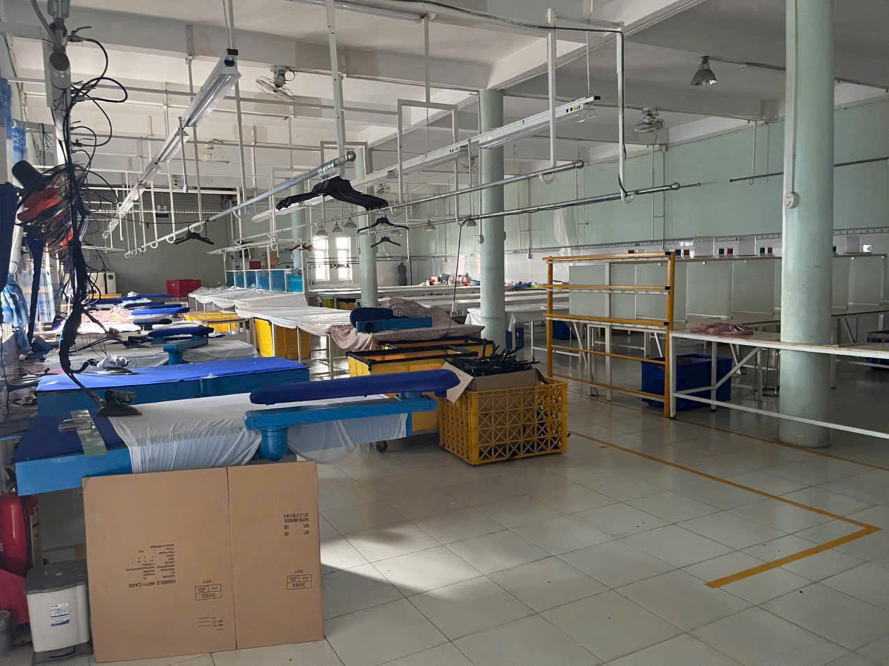 CHO THUÊ NHÀ XƯỞNG HÓC MÔN. -