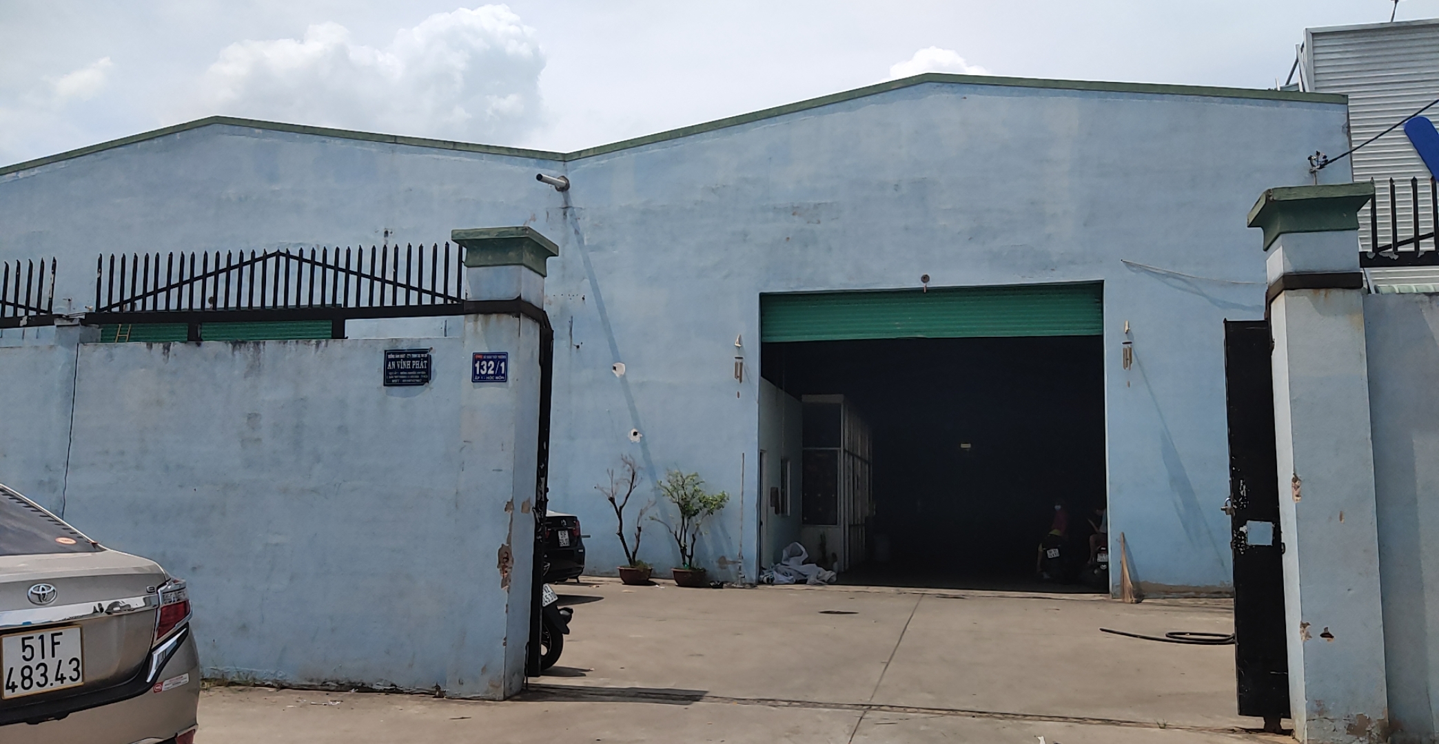 CHO THUÊ NHÀ XƯỞNG HÓC MÔN. -